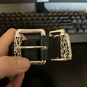 Chrome heart roller belt